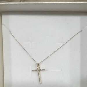 Elegant Gold Cross Necklace